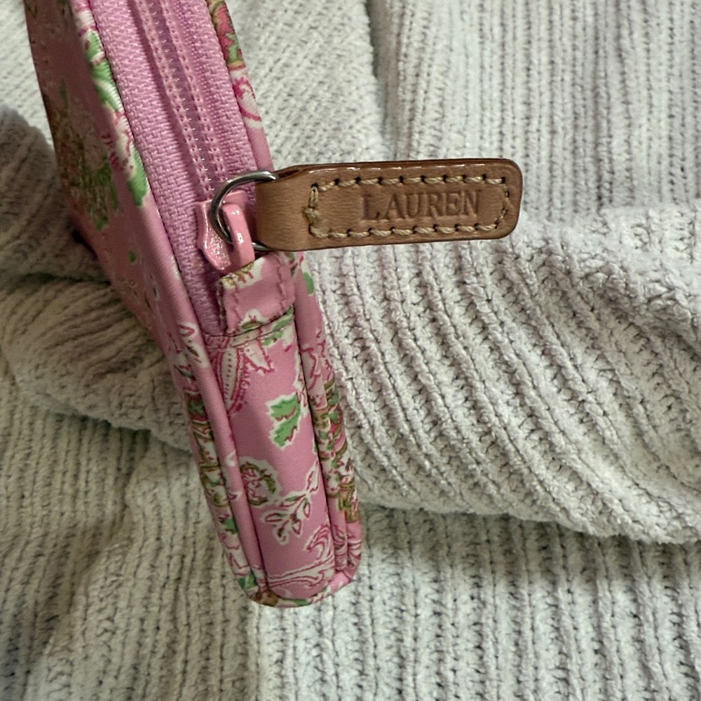 Lauren Ralph Lauren Floral Cosmetic Bag - Picture 13 of 14